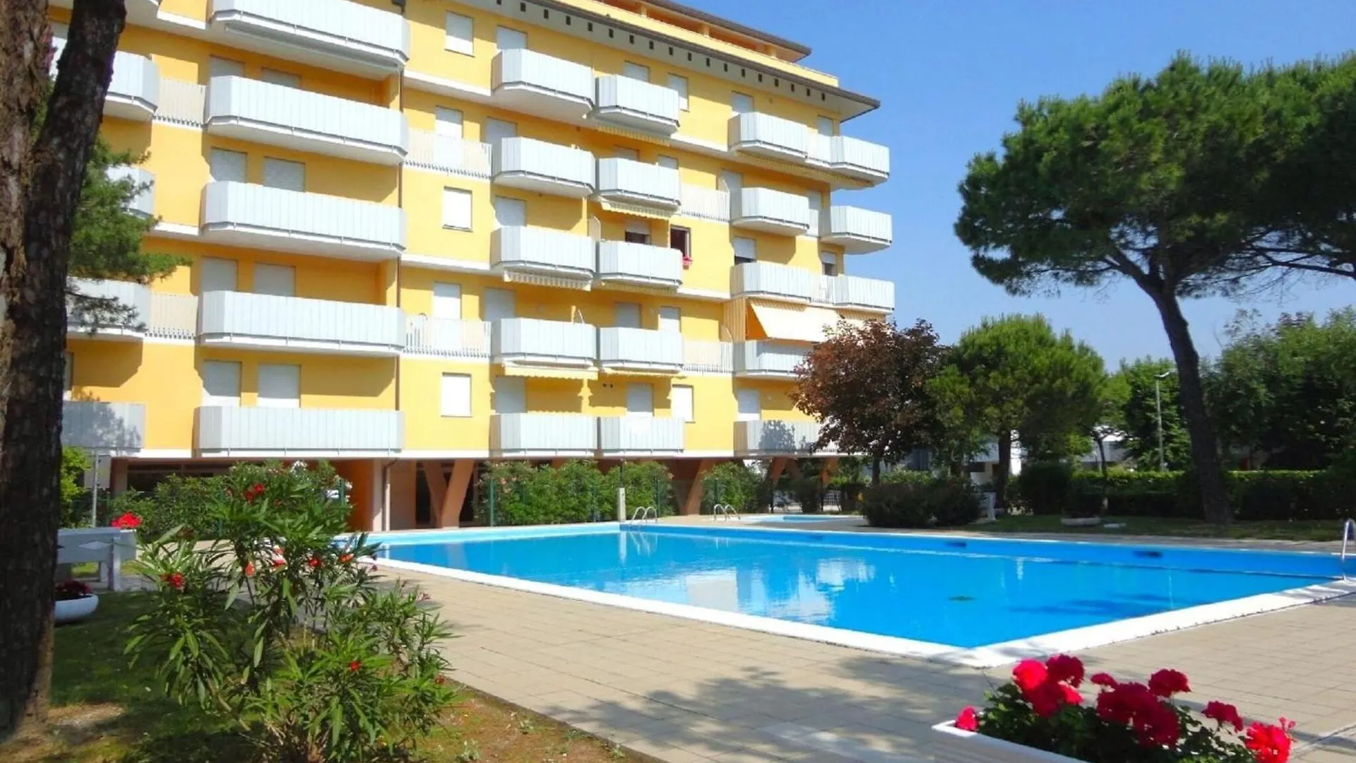 Nice Apartment With Shared Pool Porto Santa Margherita di Caorle